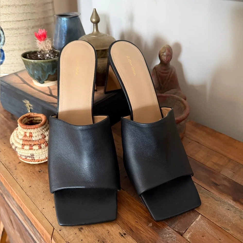 & OTHER STORIES Heeled Leather Square Toe Sandals